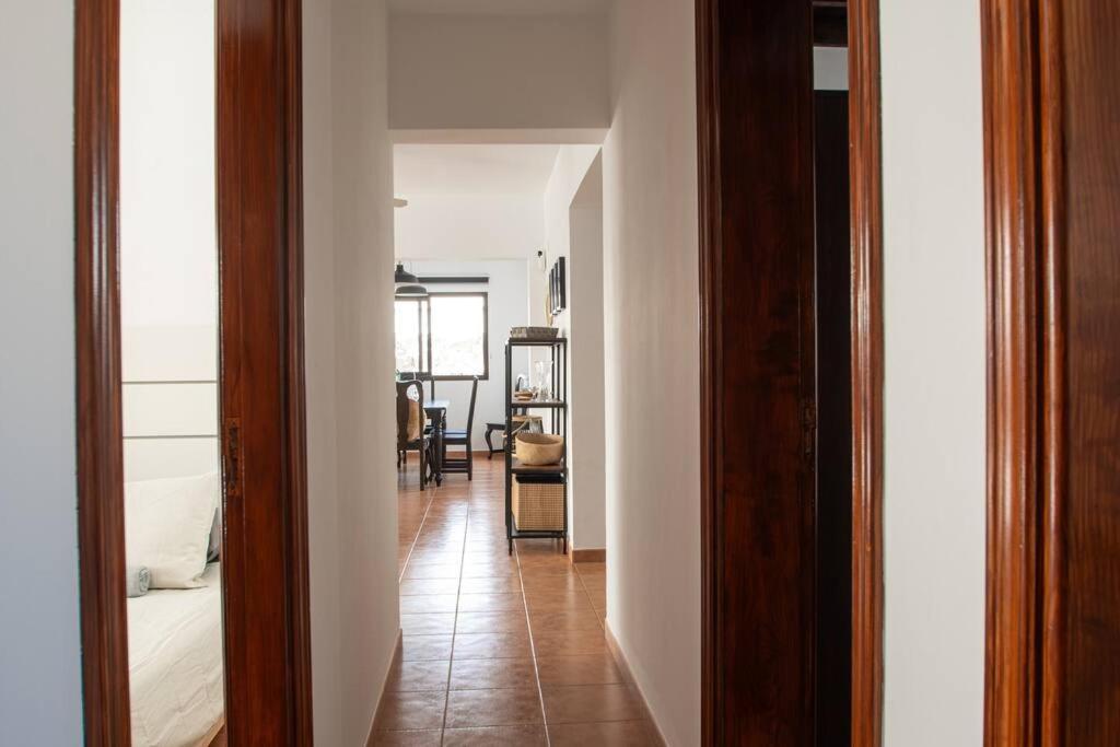 Casa Marlay Spacious, Heated Pool, Bbq & Fast Wi-Fi Only 15 Minutes Walk To Town プラヤ・ブランカ エクステリア 写真
